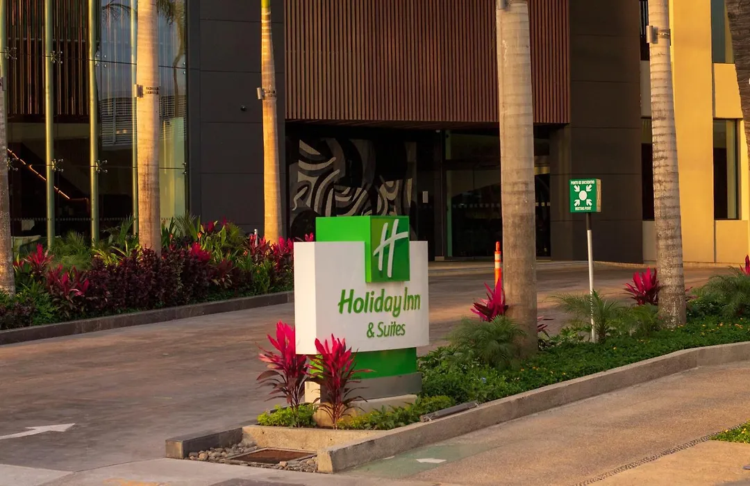 Holiday Inn&Suites - Puerto Vallarta Marina&Golf, an IHG Hotel-1